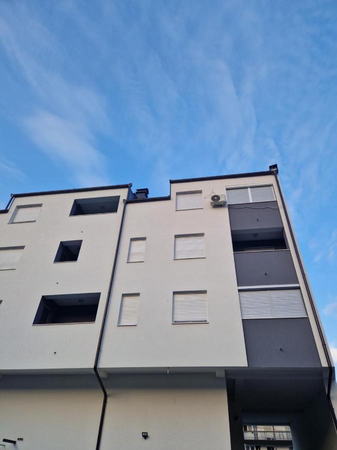 Stan Na Dan - Brcko 1 Apartment Exterior photo